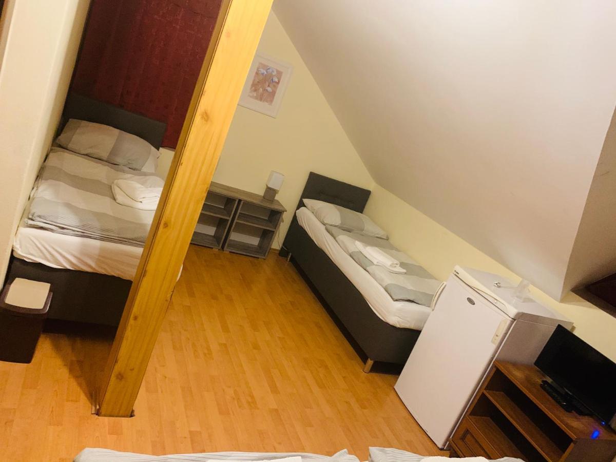 Eder Bed and Breakfast Nesvady Εξωτερικό φωτογραφία